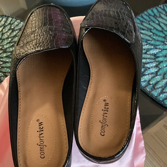 Ladies shoes - Picture 2 of 4